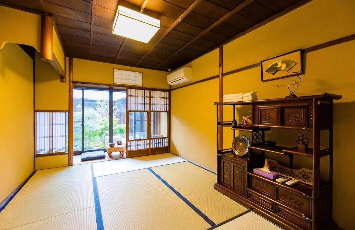 Guest house 京町屋加賀屋別邸 Hotel Kyoto Japan