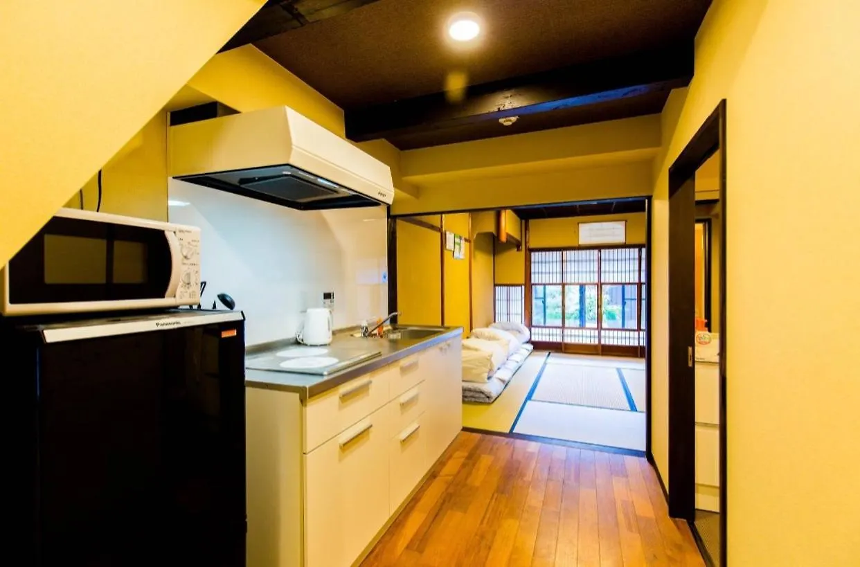 京町屋加賀屋別邸 Hotel Kyoto 0*,